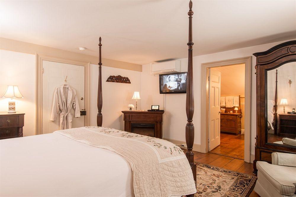Caldwell House Bed And Breakfast Salisbury Mills ภายนอก รูปภาพ