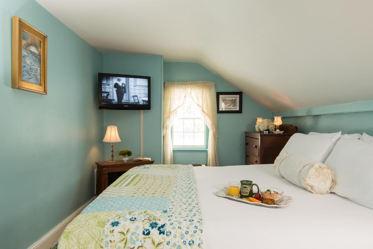 Caldwell House Bed And Breakfast Salisbury Mills ภายนอก รูปภาพ