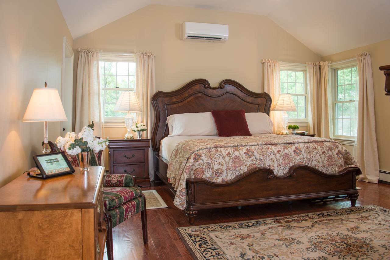 Caldwell House Bed And Breakfast Salisbury Mills ภายนอก รูปภาพ