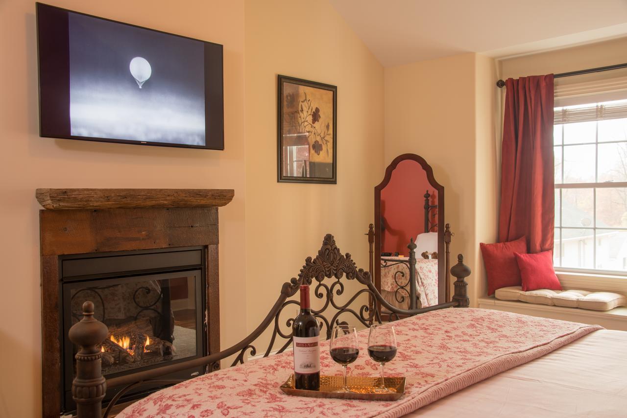 Caldwell House Bed And Breakfast Salisbury Mills ภายนอก รูปภาพ