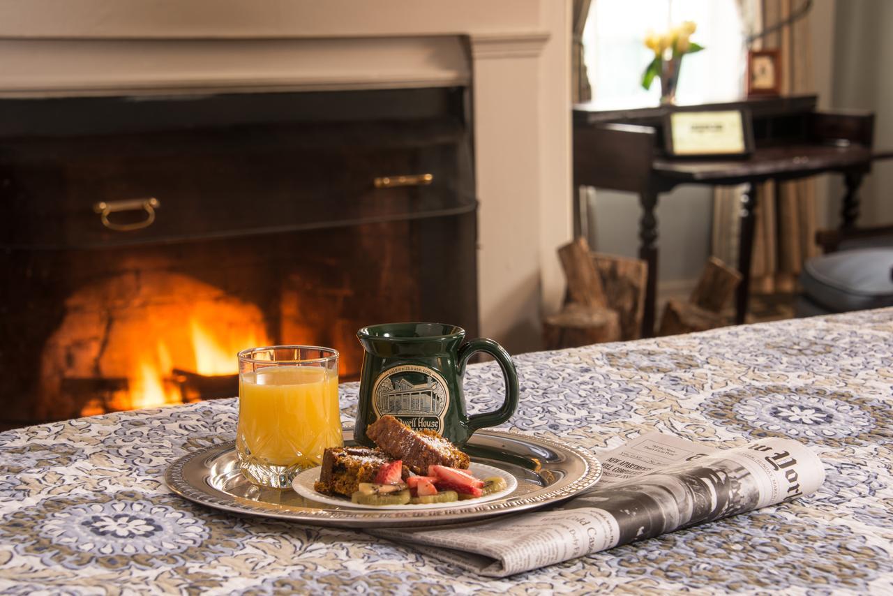 Caldwell House Bed And Breakfast Salisbury Mills ภายนอก รูปภาพ