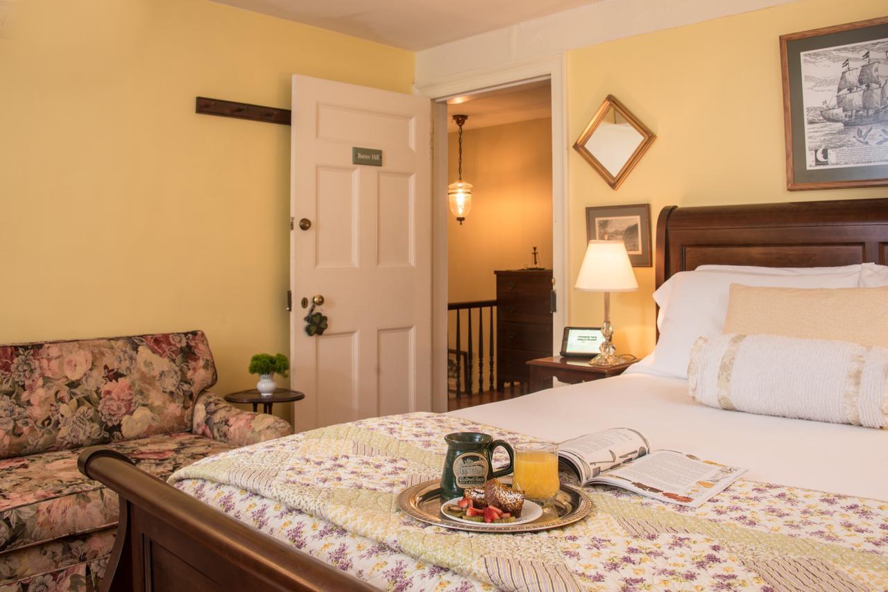 Caldwell House Bed And Breakfast Salisbury Mills ภายนอก รูปภาพ